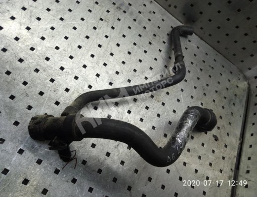 Фланец (тройник) системы охлаждения Audi A6 C5 (4B) 1997-2001  Audi A6 A6 C5 (4B) 1997-2001