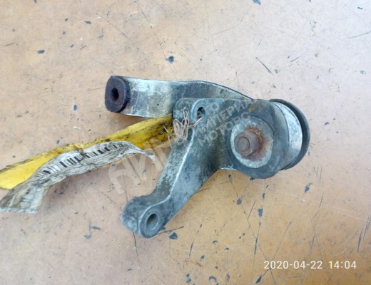 Кронштейн Audi A6 C4 (4A) 1994-1997  Audi A6 A6 C4 (4A) 1994-1997