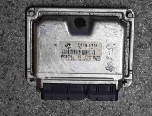 Блок управления двигателем Volkswagen Passat B5+ (3B) 2000-2005 рестайлинг  Volkswagen Passat Passat B5+ (3B) 2000-2005 рестайлинг