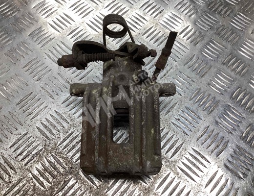 Суппорт задний правый Audi A4 B6 (8EC, 8E5) 2000-2004  Audi A4 A4 B6 (8EC, 8E5) 2000-2004