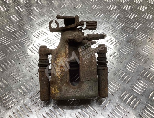 Суппорт задний правый Mitsubishi Carisma (DA) 1995-2004  Mitsubishi Carisma Carisma (DA) 1995-2004