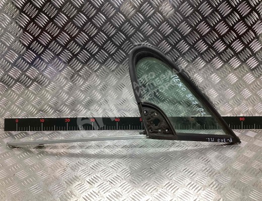 Форточка передняя левая Peugeot 307 (3A/3H) 2001-2005  Peugeot 307 307 (3A/3H) 2001-2005