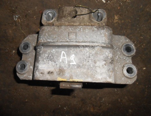 Подушка крепления двигателя Volkswagen Golf V (1K) 2004-2009  Volkswagen Golf Golf V (1K) 2004-2009