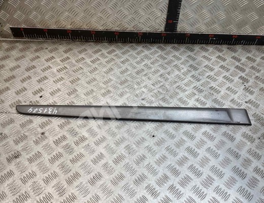 Молдинг двери задней правой Renault Laguna II (X74) 2001-2005  Renault Laguna Laguna II (X74) 2001-2005