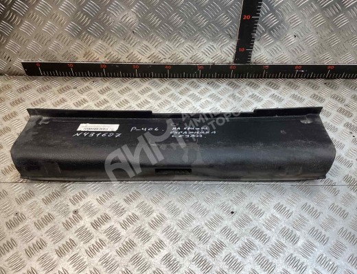 Накладка двери (крышки) багажника Peugeot 406 1995-2004  Peugeot 406 406 1995-2004