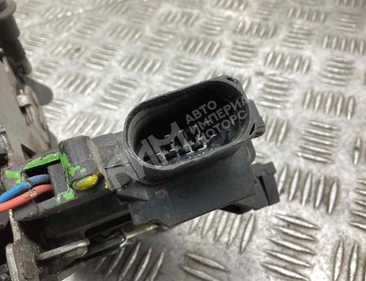 Замок двери передней правой Audi A6 C5 (4B) 1997-2001  Audi A6 A6 C5 (4B) 1997-2001