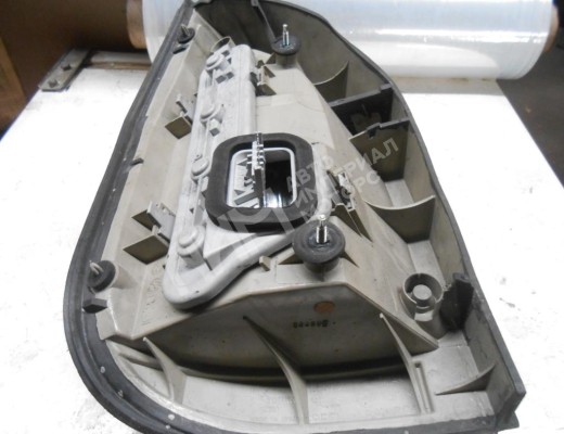 Фонарь задний правый Opel Zafira A 2003-2005 рестайлинг  Opel Zafira Zafira A 2003-2005 рестайлинг
