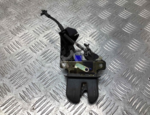 Замок багажника Audi A4 B6 (8EC, 8E5) 2000-2004  Audi A4 A4 B6 (8EC, 8E5) 2000-2004