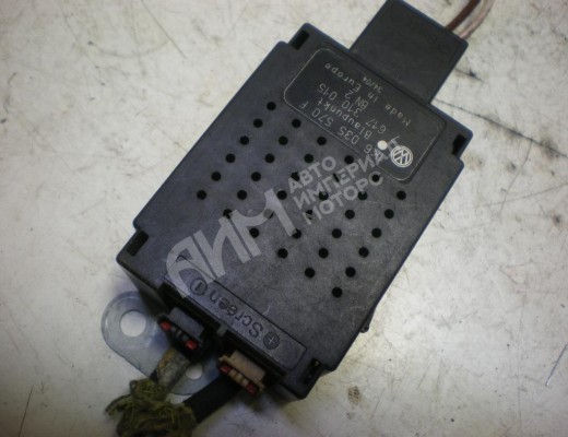 Усилитель антенны Volkswagen Golf V (1K) 2004-2009  Volkswagen Golf Golf V (1K) 2004-2009