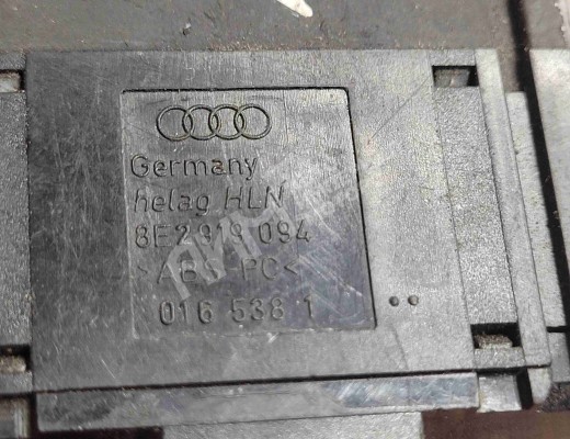 Кнопка корректора фар Audi A4 B6 (8EC, 8E5) 2000-2004  Audi A4 A4 B6 (8EC, 8E5) 2000-2004