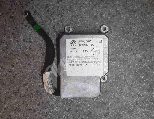 Блок AirBag Volkswagen Passat B5+ (3B) 2000-2005 рестайлинг  Volkswagen Passat Passat B5+ (3B) 2000-2005 рестайлинг