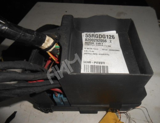 Блок предохранителей Renault Espace IV 2002-2006  Renault Espace Espace IV 2002-2006