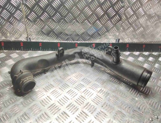 Патрубок турбины Volkswagen Golf V (1K) 2004-2009  Volkswagen Golf Golf V (1K) 2004-2009