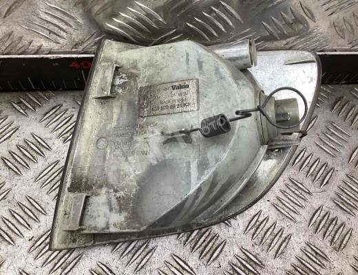 Поворотник правый Mercedes Vito I (W638) 1996-2003  Mercedes Vito Vito I (W638) 1996-2003