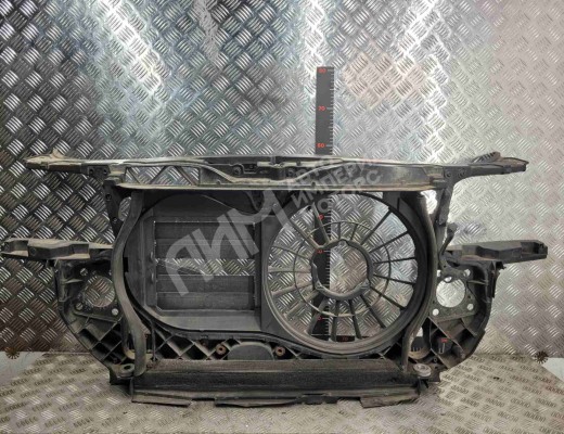 Передняя панель крепления облицовки (телевизор) Audi A4 B6 (8EC, 8E5) 2000-2004  Audi A4 A4 B6 (8EC, 8E5) 2000-2004
