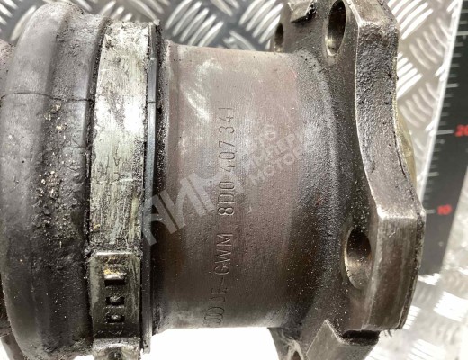 Полуось передняя левая (приводной вал, ШРУС) Audi A4 B6 (8EC, 8E5) 2000-2004  Audi A4 A4 B6 (8EC, 8E5) 2000-2004