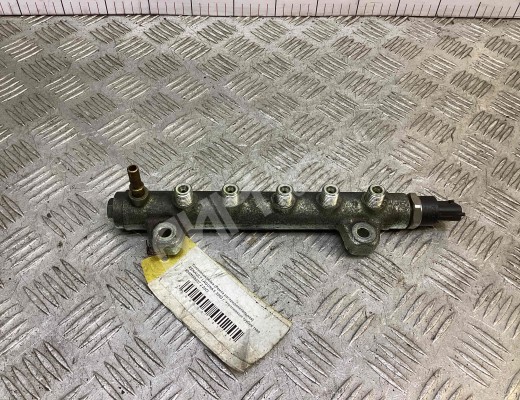 Топливная рампа Renault Laguna II (X74) 2001-2005  Renault Laguna Laguna II (X74) 2001-2005