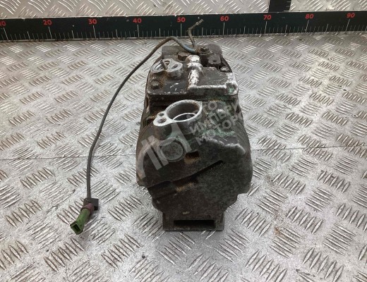 Компрессор кондиционера Audi A6 C5 (4B) 2001-2004 рестайлинг  Audi A6 A6 C5 (4B) 2001-2004 рестайлинг