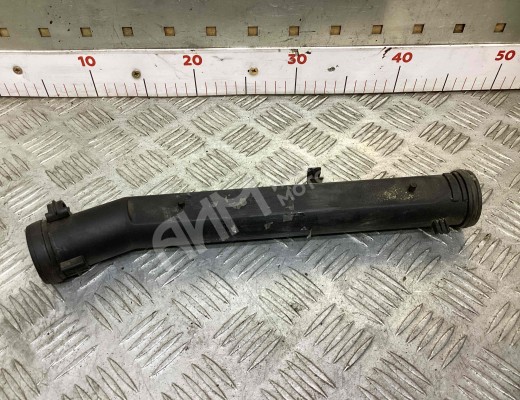Трубка охлаждающей жидкости пластиковая Volkswagen Golf IV (1J) 1997-2004  Volkswagen Golf Golf IV (1J) 1997-2004