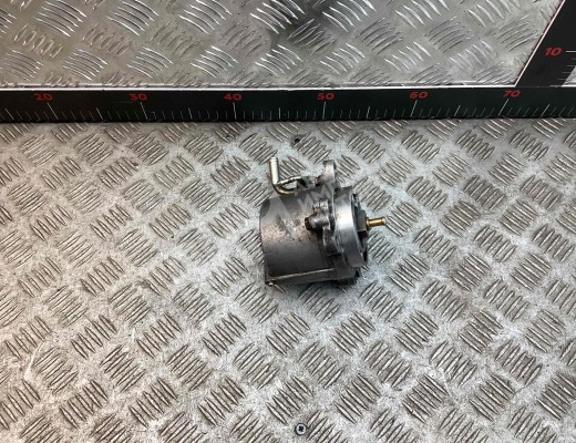 Насос вакуумный Mazda 6 I (GG) 2002-2005  Mazda 6 6 I (GG) 2002-2005