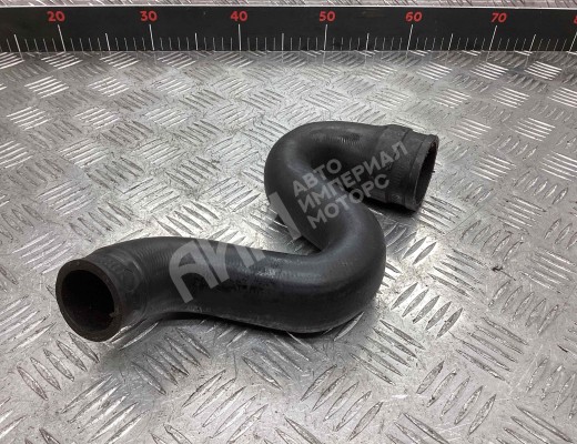 Патрубок интеркулера Volkswagen Passat B5 (3B) 1996-2000  Volkswagen Passat Passat B5 (3B) 1996-2000