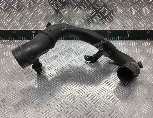 Патрубок интеркулера Volkswagen Golf IV (1J) 1997-2004  Volkswagen Golf Golf IV (1J) 1997-2004