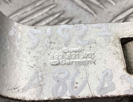 Петля двери передней левой Audi 80 B3 (89) 1986-1991  Audi 80 80 B3 (89) 1986-1991