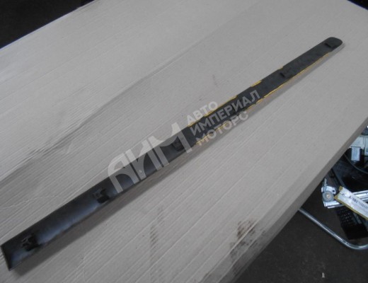 Молдинг двери передней правой Peugeot 307 (3A/3H) 2001-2005  Peugeot 307 307 (3A/3H) 2001-2005
