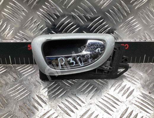 Ручка внутренняя передняя правая Peugeot 307 (3A/3H) 2001-2005  Peugeot 307 307 (3A/3H) 2001-2005