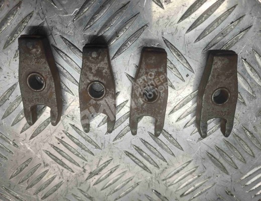 Скоба (кронштейн) крепления форсунки Peugeot 406 1995-2004  Peugeot 406 406 1995-2004
