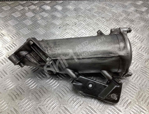 Корпус масляного фильтра Mercedes C (W202) 1993-1997  Mercedes C C (W202) 1993-1997