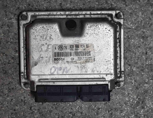 Блок управления двигателем Volkswagen Golf IV (1J) 1997-2004  Volkswagen Golf Golf IV (1J) 1997-2004