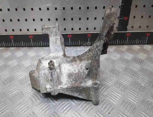 Кронштейн генератора Ford Focus I 1998-2001  Ford Focus Focus I 1998-2001
