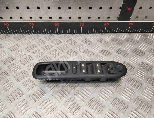 Блок управления стеклоподъемниками Peugeot 407 2004-2010  Peugeot 407 407 2004-2010