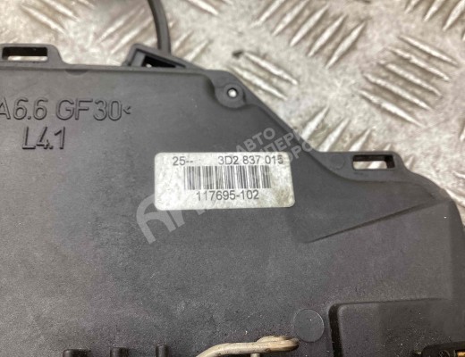 Замок двери передней левой Volkswagen Golf V (1K) 2004-2009  Volkswagen Golf Golf V (1K) 2004-2009