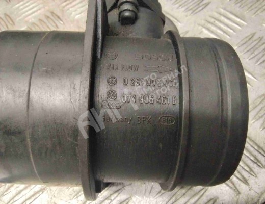 Расходомер воздуха Volkswagen Passat B5+ (3B) 2000-2005 рестайлинг  Volkswagen Passat Passat B5+ (3B) 2000-2005 рестайлинг