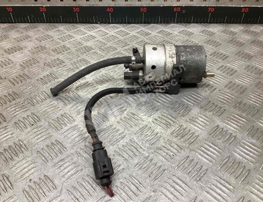 Распределитель тормозной силы Volkswagen Passat B5+ (3B) 2000-2005 рестайлинг  Volkswagen Passat Passat B5+ (3B) 2000-2005 рестайлинг
