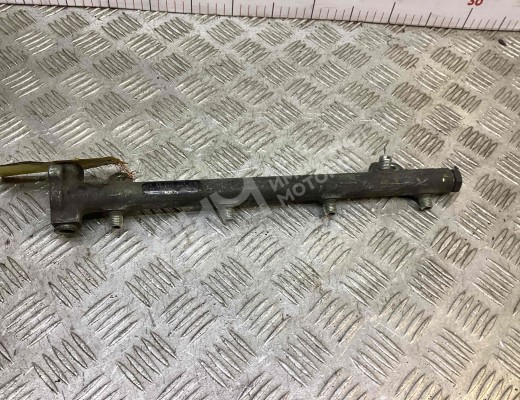 Топливная рампа Mercedes C (W203) 2000-2004  Mercedes C C (W203) 2000-2004