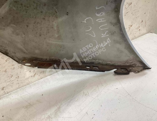 Крыло переднее левое Mercedes C (W203) 2000-2004  Mercedes C C (W203) 2000-2004
