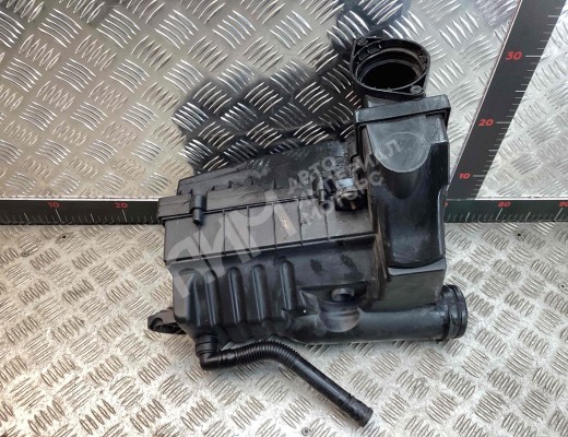 Корпус воздушного фильтра Skoda Octavia A5 (1Z) 2004-2008  Skoda Octavia Octavia A5 (1Z) 2004-2008