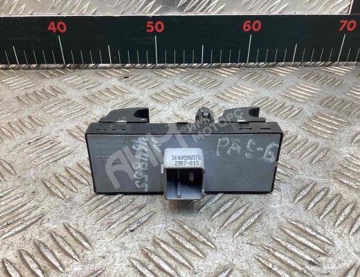 Кнопка стеклоподъемника Volkswagen Passat B6 (3C) 2005-2010  Volkswagen Passat Passat B6 (3C) 2005-2010