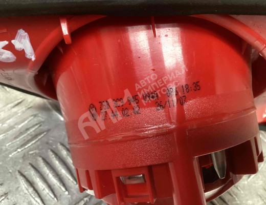 Фонарь крышки багажника правый Volkswagen Passat B6 (3C) 2005-2010  Volkswagen Passat Passat B6 (3C) 2005-2010