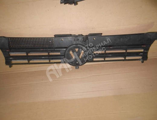Решетка радиатора Volkswagen Golf IV (1J) 1997-2004  Volkswagen Golf Golf IV (1J) 1997-2004