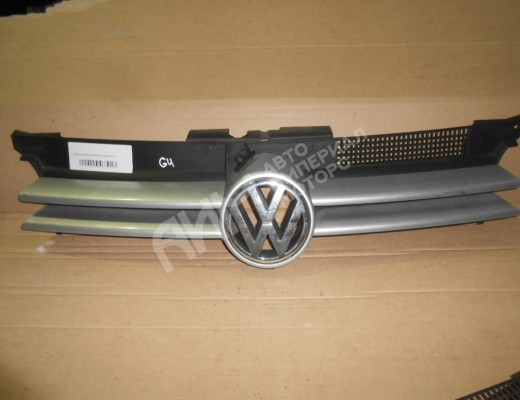 Решетка радиатора Volkswagen Golf IV (1J) 1997-2004  Volkswagen Golf Golf IV (1J) 1997-2004