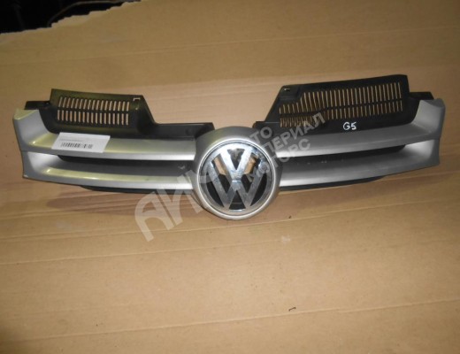 Решетка радиатора Volkswagen Golf V (1K) 2004-2009  Volkswagen Golf Golf V (1K) 2004-2009
