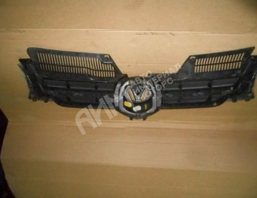 Решетка радиатора Volkswagen Golf V (1K) 2004-2009  Volkswagen Golf Golf V (1K) 2004-2009