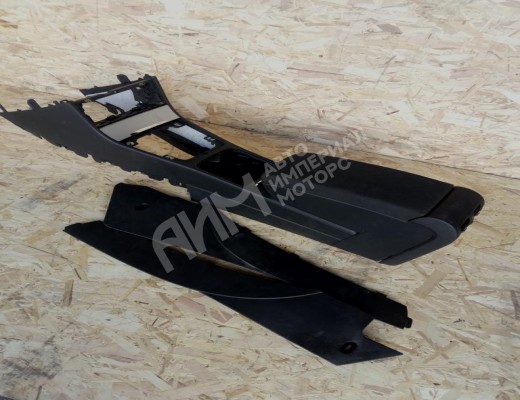Консоль салона (кулисная часть) Volkswagen Passat B6 (3C) 2005-2010  Volkswagen Passat Passat B6 (3C) 2005-2010