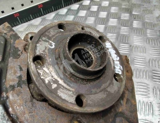 Ступица передняя правая Volkswagen Caddy III (2K) 2004-2010  Volkswagen Caddy Caddy III (2K) 2004-2010