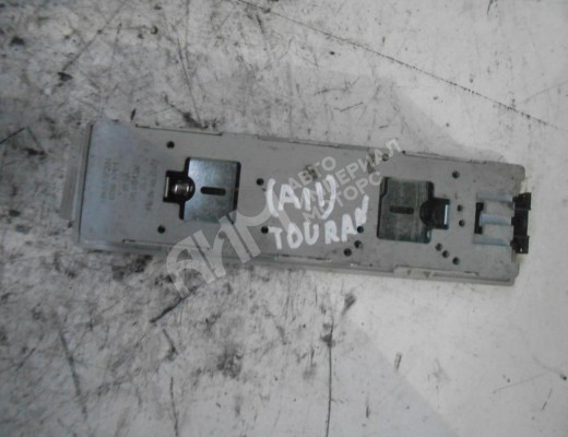 Фонарь салона (плафон) Volkswagen Touran I (1T) 2003-2006  Volkswagen Touran Touran I (1T) 2003-2006