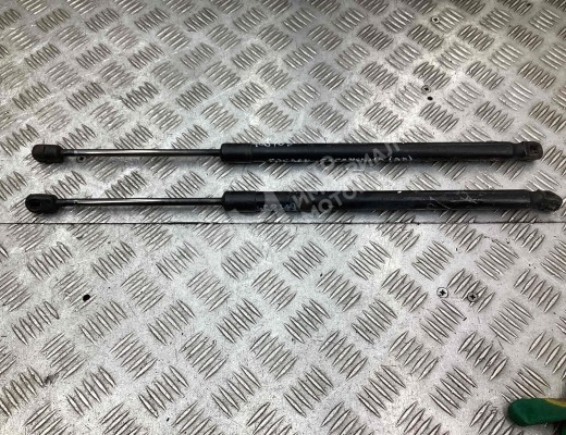 Амортизатор крышки багажника (3-5 двери) Volkswagen Touran I (1T) 2003-2006  Volkswagen Touran Touran I (1T) 2003-2006